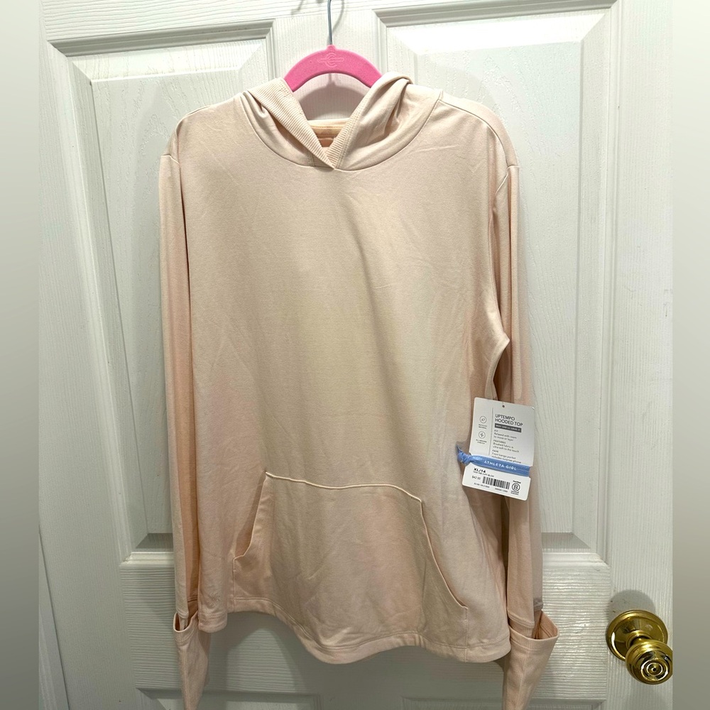 Girls’ Athleta Uptempo Top NWT